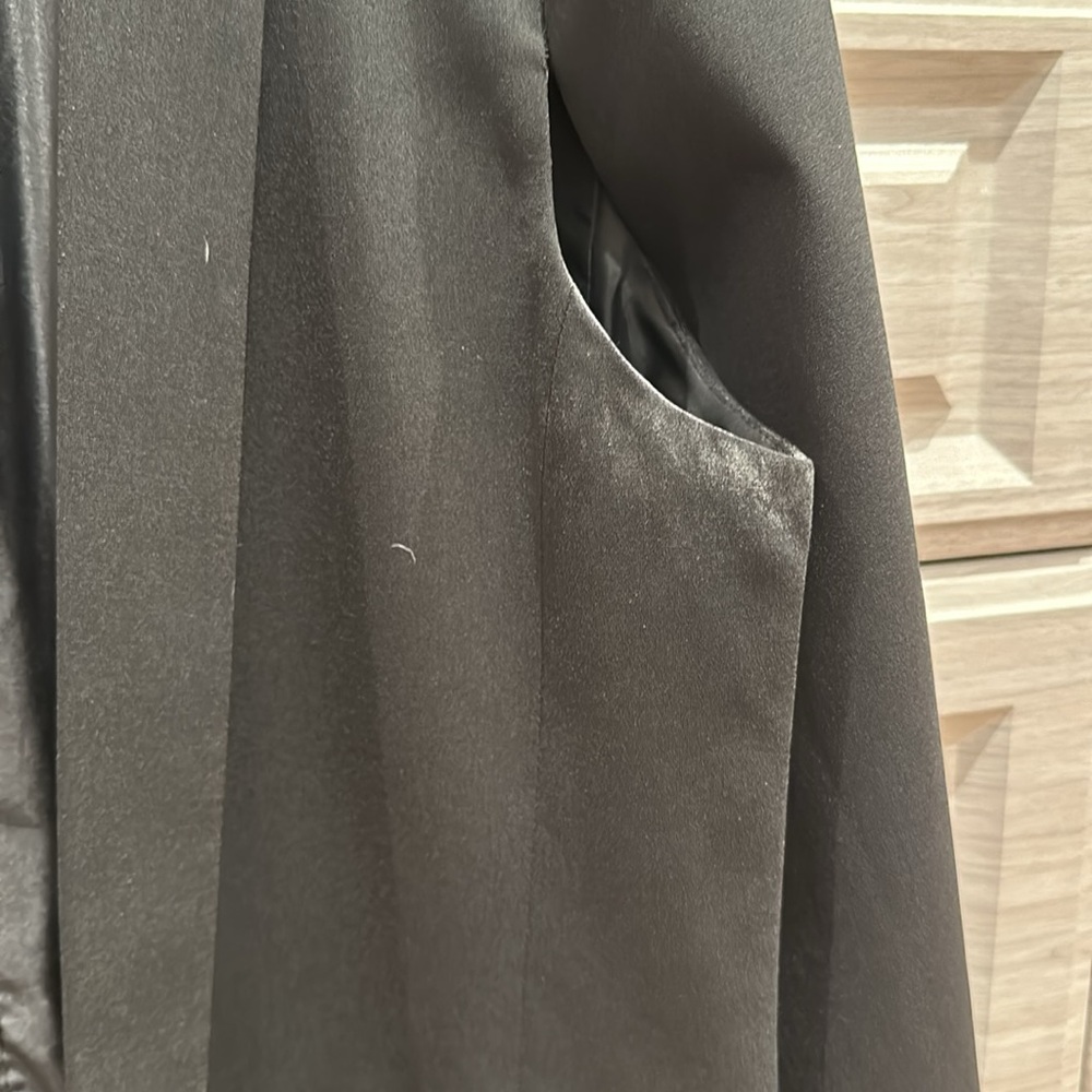 Black Cape - image 6